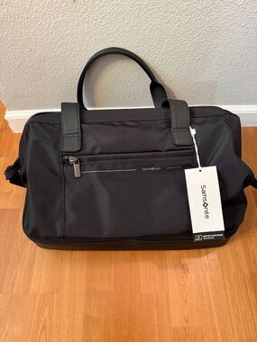 Samsonite Better than Basic Weekender Bag-NWT